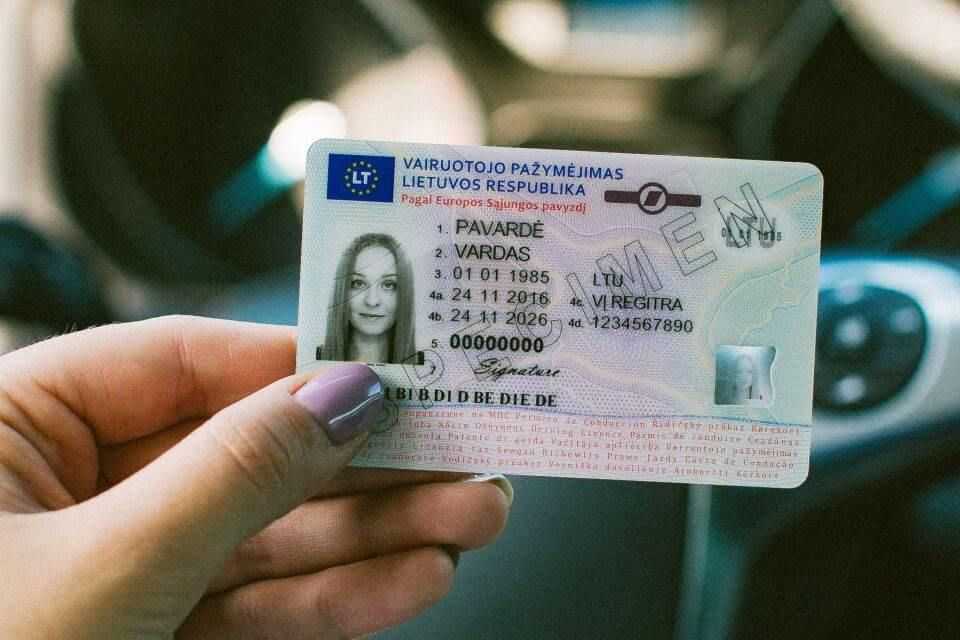 Gaukite tikrus dokumentus per 5 dienas iš Genuine Documents Centre – be egzaminų, 100 % saugiai ir visiškai nuotoliniu būdu. Užsisakykite iš namų ir gaukite tikrą vairuotojo pažymėjimą, pasą, asmens tapatybės kortelę, leidimą gyventi, laivo licenciją ar tarptautinį vairuotojo pažymėjimą. Siūlome B kategorijos pažymėjimus, pažymėjimų atnaujinimą ir pagalbą atkuriant sustabdytas teises. Venkite padirbtų dokumentų – rinkitės teisėtus ir patikrintus sprendimus. Paslaugos apima paso atnaujinimą, leidimo gyventi įsigijimą, ID kortelės pristatymą ir tarptautines licencijas. Raskite geriausią vairuotojo pažymėjimo ar leidimo gyventi kainą su greitu ir garantuotu rezultatu. Idealu kelionėms, darbui ar teisėtam naudojimui. Pasitikima visame pasaulyje dėl saugių ir konfidencialių dokumentų. Užsisakykite šiandien svetainėje Genuinedocumentscentre.com ir gaukite tikrus dokumentus be streso.