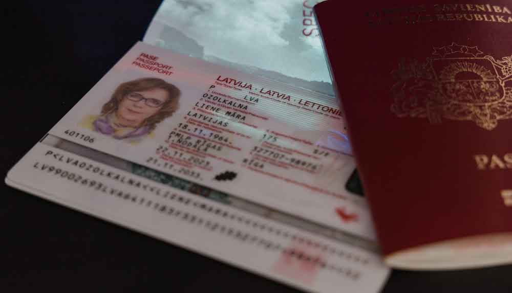 Saņemiet īstus dokumentus 5 dienu laikā no Genuine Documents Centre – bez eksāmeniem, 100% droši un pilnībā attālināti. Pasūtiet no mājām un saņemiet reālu autovadītāja apliecību, pasi, ID karti, uzturēšanās atļauju, laivas vadītāja apliecību vai starptautisko vadītāja apliecību. Piedāvājam B kategorijas tiesības, apliecību atjaunošanu un palīdzību apturētu tiesību atgūšanā. Izvairieties no viltotiem dokumentiem – izvēlieties legāli pārbaudītus risinājumus. Pakalpojumi ietver pases atjaunošanu, uzturēšanās atļaujas iegādi, ID kartes piegādi un starptautiskās atļaujas. Atrodiet vislabāko cenu autovadītāja apliecībai vai uzturēšanās atļaujai ar ātru, garantētu rezultātu. Ideāli ceļošanai, darbam vai likumīgai lietošanai. Uzticami visā pasaulē. Pasūtiet jau šodien vietnē Genuinedocumentscentre.com un saņemiet īstus dokumentus bez stresa.