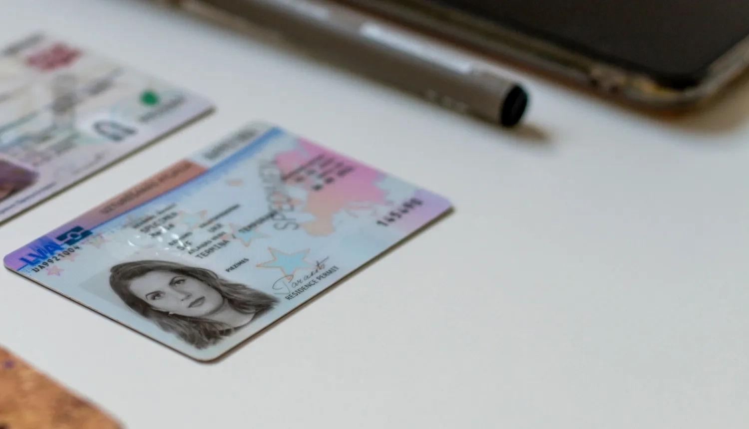 Centrum originálních dokumentů – Kupte si skutečné registrované řidičské průkazy, pasy, občanské průkazy a povolení k pobytu online bez zkoušek. Rychlé doručení po celém světě do 5 dnů.